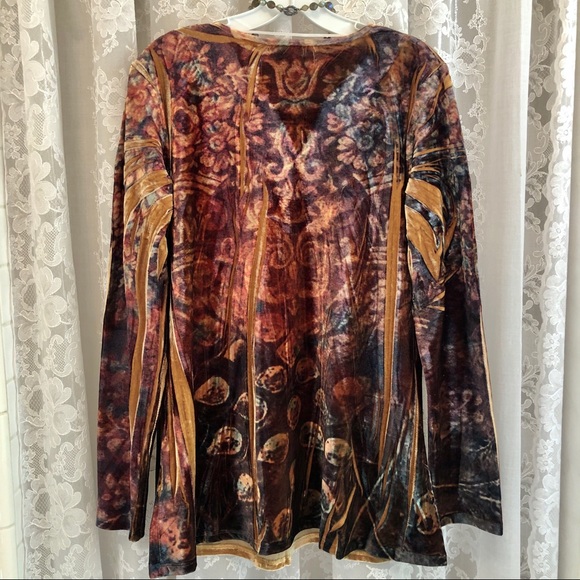 ONE WORLD * Velvety Fall Beaded Top - Picture 4 of 7